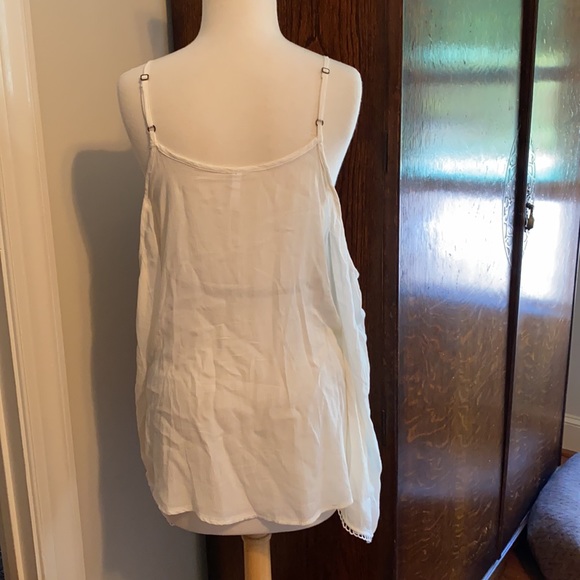 Top - Picture 2 of 4